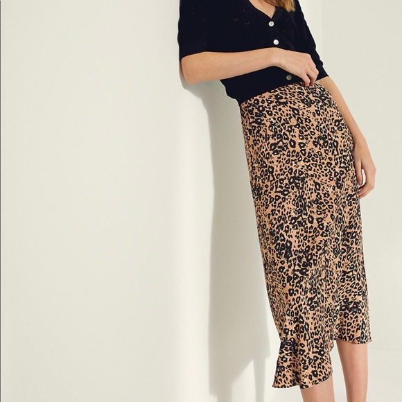 Aritzia Dresses & Skirts - Wilfred Midi Skirt